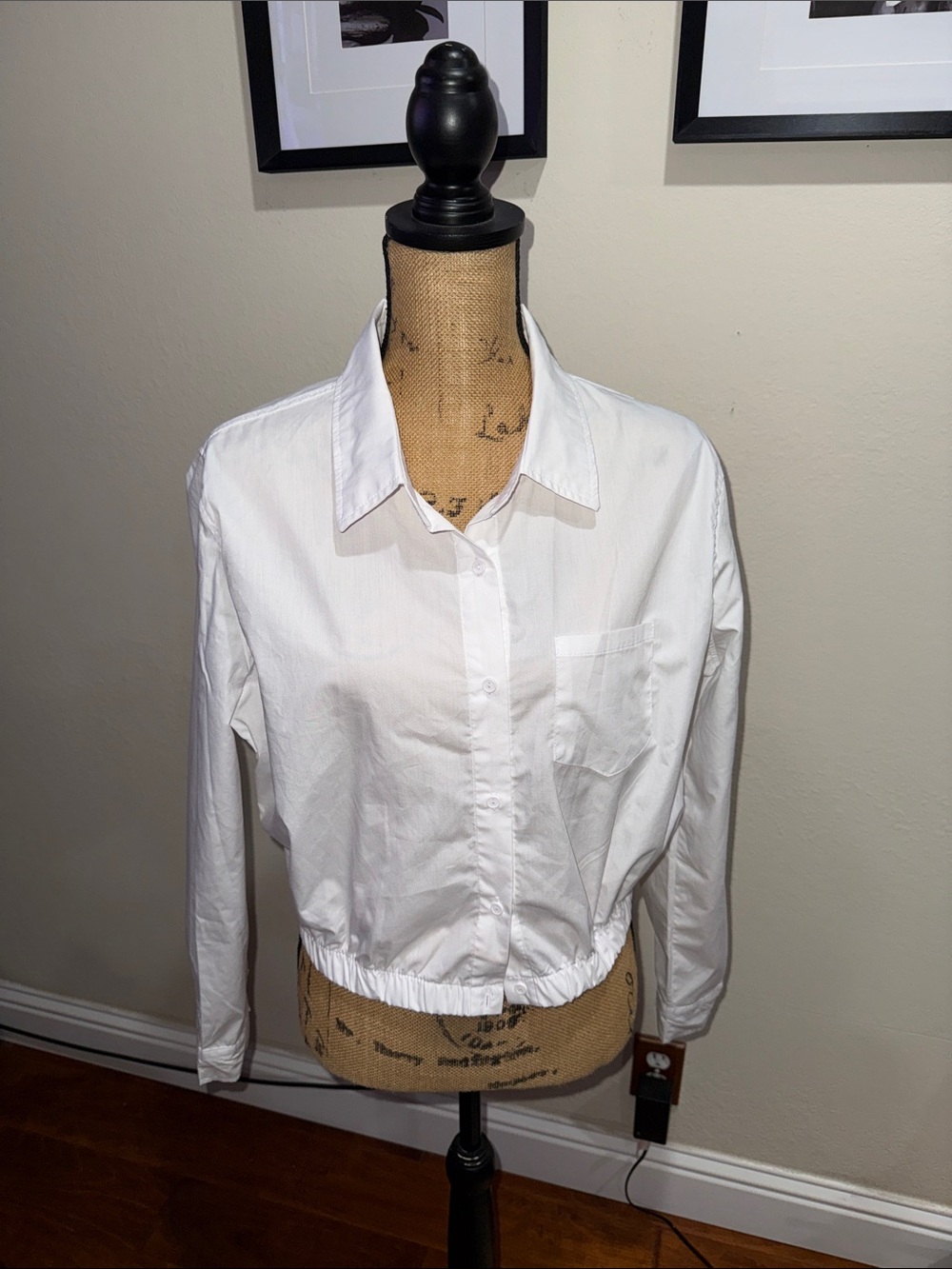 J for Justify White Cropped Button-Down Shirt